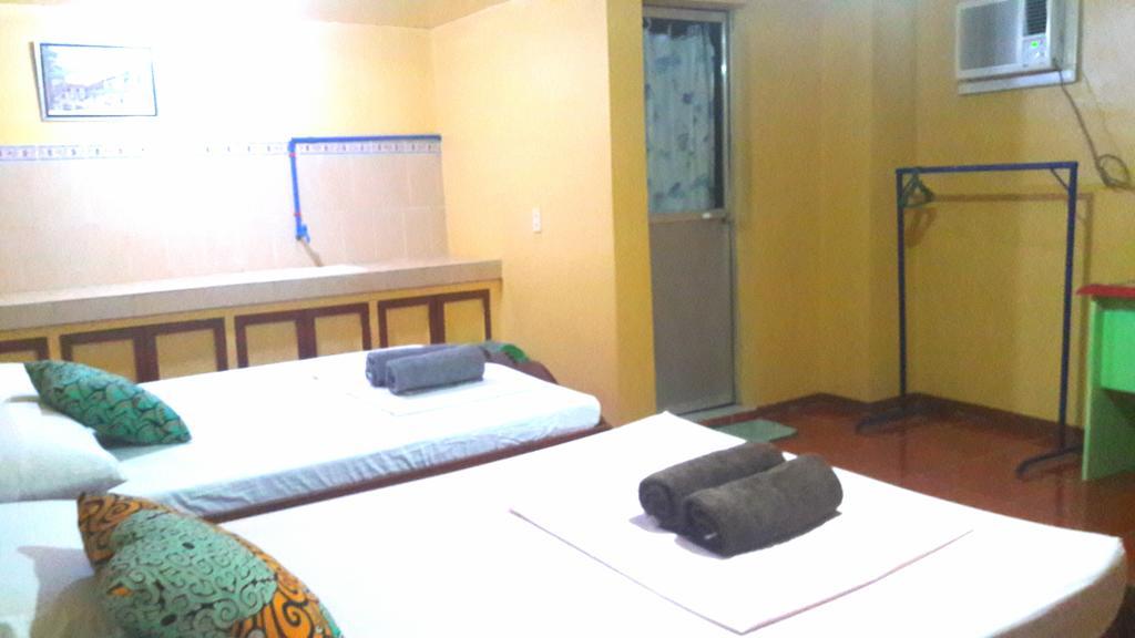 Apo Pension House Coron Extérieur photo