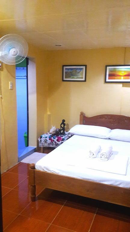 Apo Pension House Coron Extérieur photo